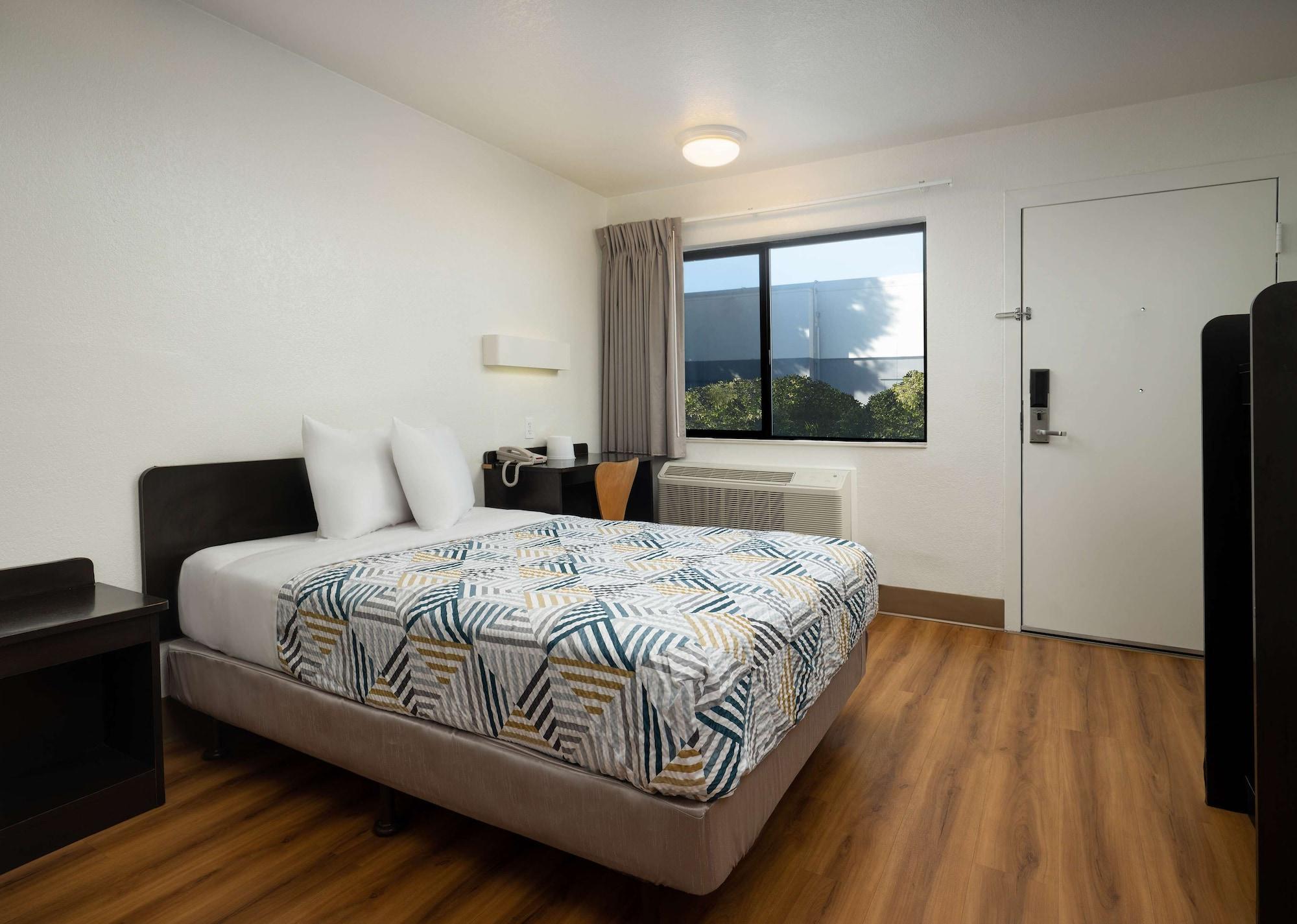 Hotel 6-goleta, Ca - Santa Barbara